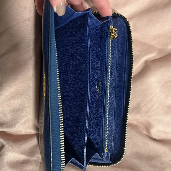 Authentic Prada Wallet - Picture 2 of 5